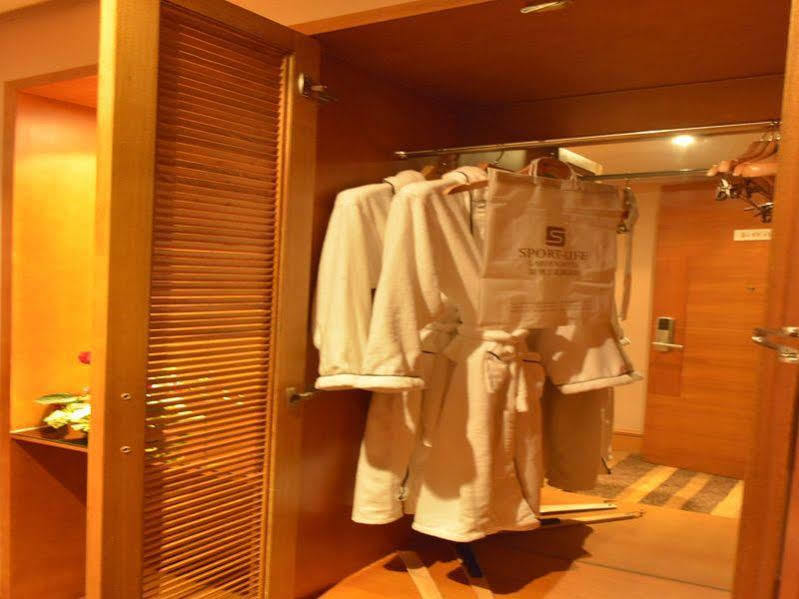 Sprot-Life Garden Hotel Wuhan Exterior foto